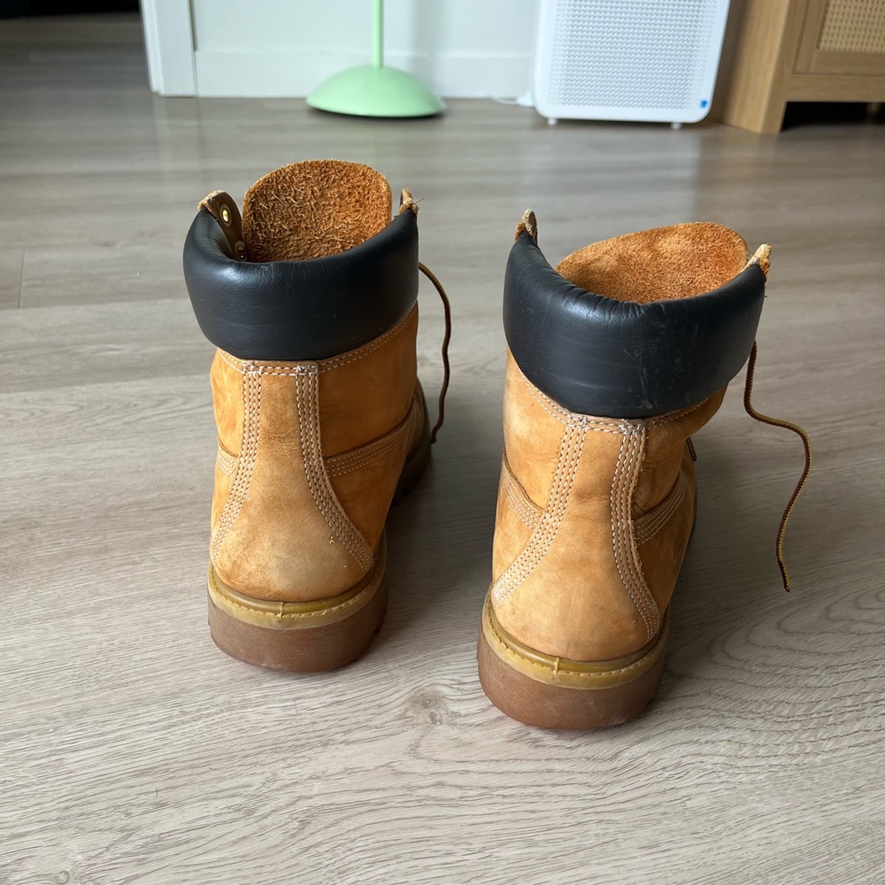 Men’s Timberland 6-Inch Boot - Picture 6 of 10